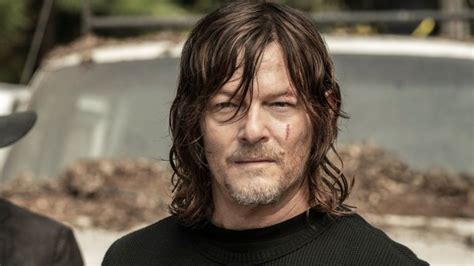 The Walking Dead Norman Reedus Reveals Which Daryl Dixon Items He Took