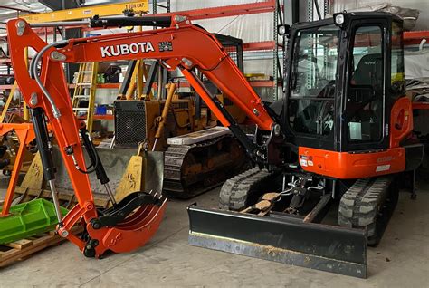 Buying New KX 040 Vs KX 033 Compact Excavator OrangeTractorTalks