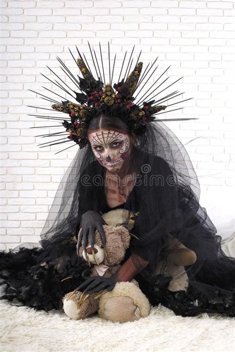 Portrait De Plan Rapproché De Calavera Catrina Jeune Femme Avec Le Sku