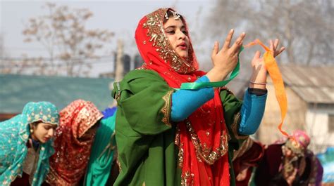 Rouf, Kashmir’s folk dance performed on occasions like Eid, is dying slowly