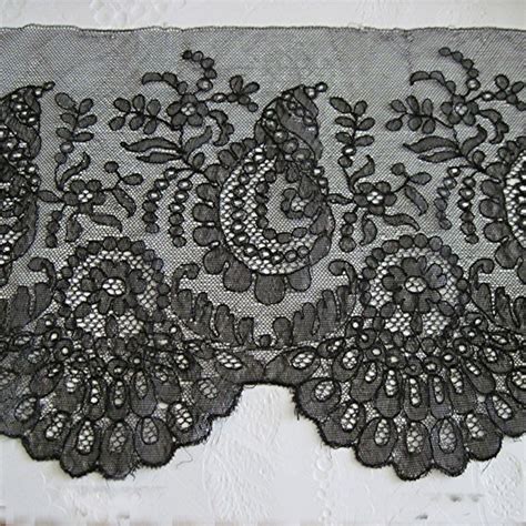 Vintage Black Chantilly Lace