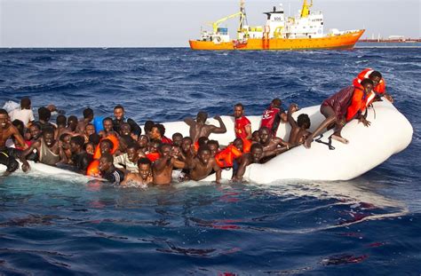 Fl Chtlingskrise Am Mittelmeer Mehr Als Fl Chtlinge An Einem Tag