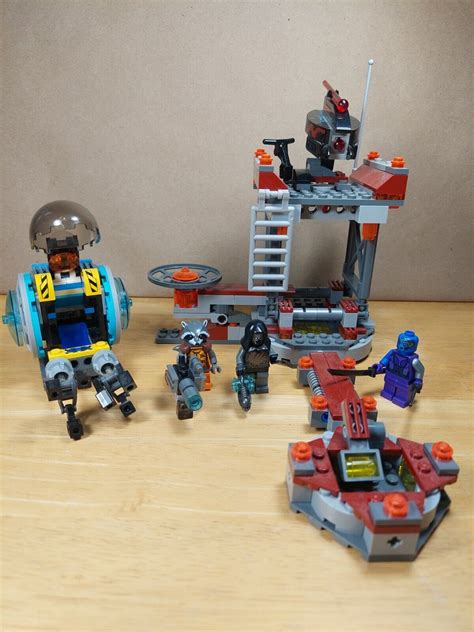 LEGO 76020 Guardians Of The Galaxy Knowhere Escape Mission Missing