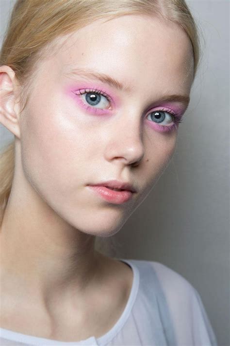 Maquillaje Ojos Primavera Sombras Color Rosa Chicle Eye Trends