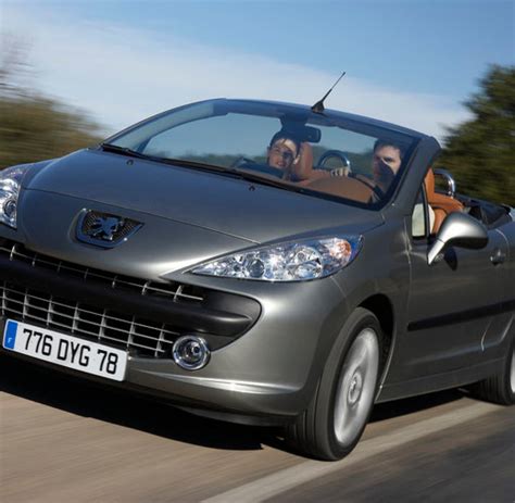 Cabrio So fährt sich der neue Peugeot 207 CC WELT