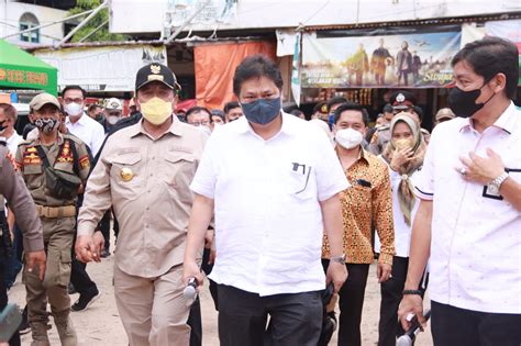 Menko Perekonomian Ri Airlangga Hartarto Operasi Pasar Di Bandar