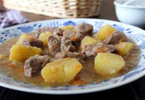 Recept Vepřové maso na pivě s bramborem ReceptyOnLine cz kuchařka