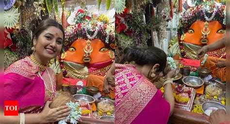 Prajakta Mali visits Ambejogai temple in Beed during Navratri, see pics ...