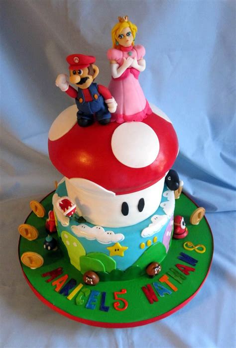 Super Mario And Princess Peach - CakeCentral.com