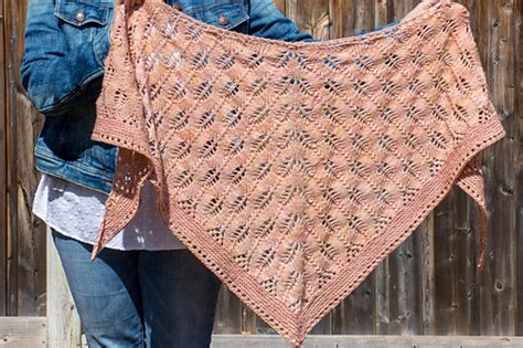 Ravelry Faded Roses Shawl Pattern By Kelene Kinnersly