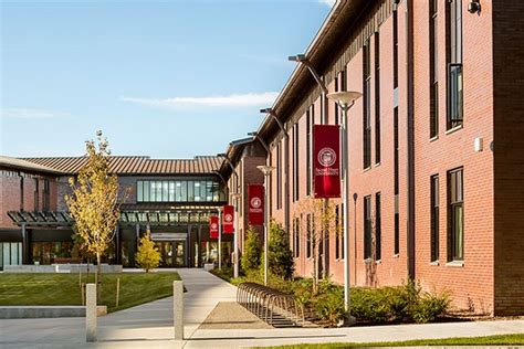 Sacred Heart University Profile Rankings And Data Us News Best