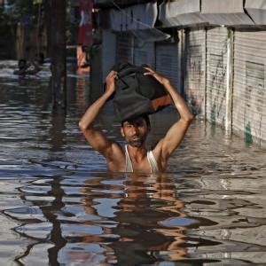 Over 1 25 000 Flood Hit People Rescued In J K So Far J K Govt