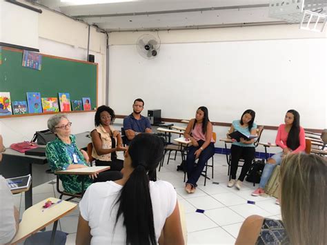 Recepção de calouros de Pedagogia do período da manhã UNIB