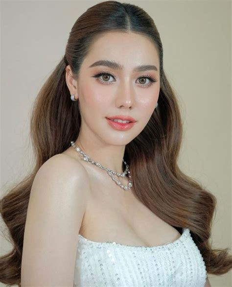 20 ลุค แต่งหน้าเจ้าสาวสวย ๆ ละมุนสุดไรสุด 2023 Lady Review