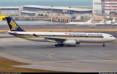 9V STR Singapore Airlines Airbus A330 343 Photo By Wong Chi Lam ID