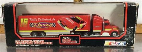 Racing Champions NASCAR Cab Racing Team Transporter 1 64 Scale 16