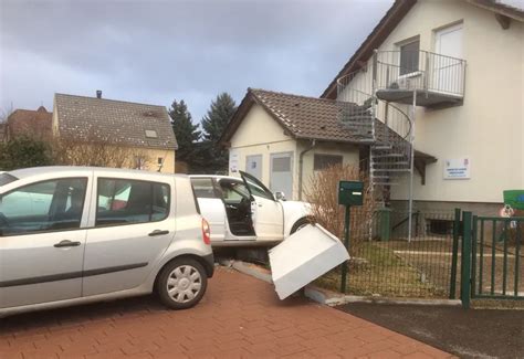 Une Voiture Percute Une Conduite De Gaz Vacuation De L Cole