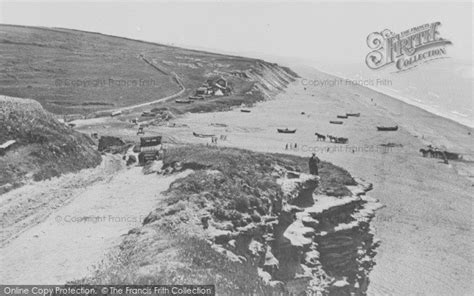 Photo of Burton Bradstock, Beach 1930 - Francis Frith