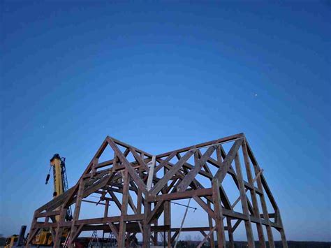 Timber Framing For A Home Waupaca County Narrows Creek Timber Frames