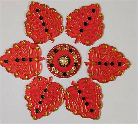 Round Red Leaf Acrylic Rangoli For Decoration Packaging Type Packet