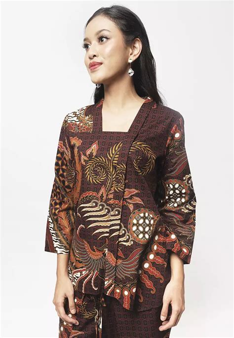 Jual Batik Solo Wanita Original 2024 Zalora Indonesia