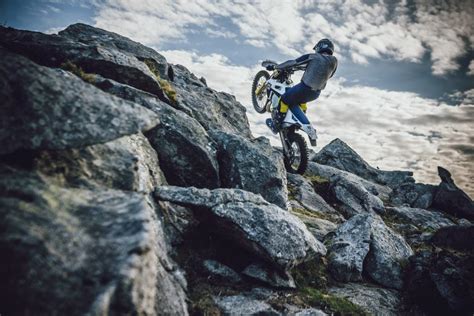 Husqvarna Presenta La Gamma Enduro Motociclismo