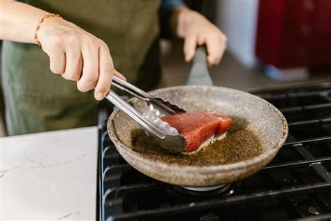 Cómo hacer tataki de atún Aprende a elaborar esta sencilla y