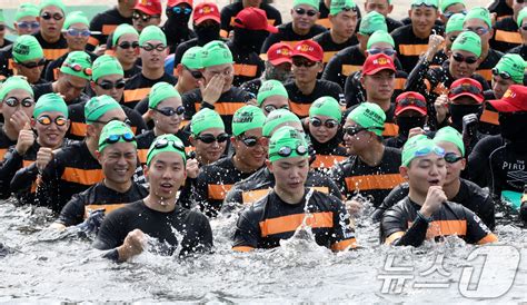 해군사관학교 생도 전투수영 돌입최대 4㎞ 바닷길 헤엄 네이트 뉴스