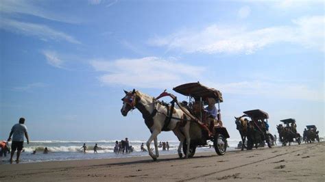 Pantai Di Sekitar Parangtritis Yang Layak Kamu Kunjungi