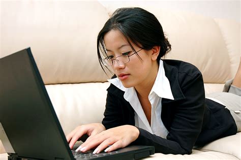 find  good real estate agent  bangkok thailand