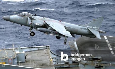 Image of SEA HARRIER TAKES OFF FROM HMS INVINCIBLE AIRCRAFT CARRIER ...