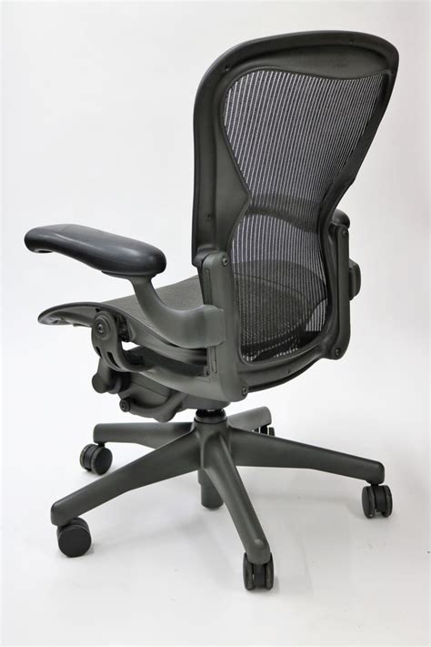 Aeron Chair Size Chart : Herman Miller Aeron Chair | SmartFurniture.com ...