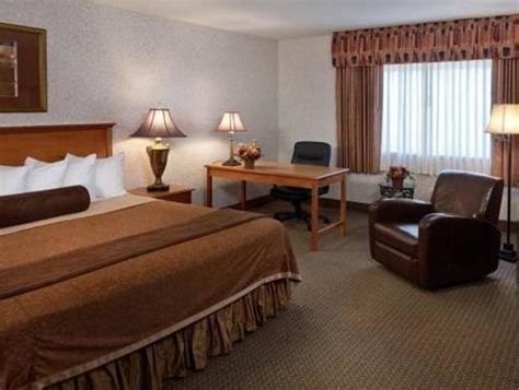 Best Western Plus Ramkota Hotel in Sioux Falls (SD) - Room Deals ...