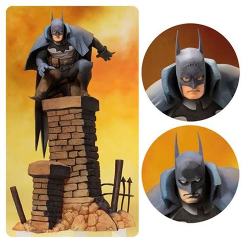 Batman Gotham by Gaslight ArtFX+ Statue - GeekAlerts