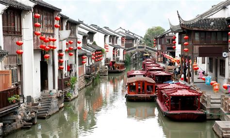 5 Stunning Canal Cities Around the World - Elements