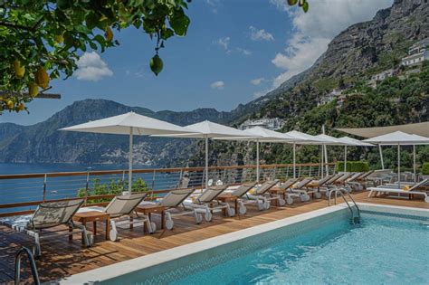 The 9 Best Amalfi Coast Hotels for a Luxury Vacation