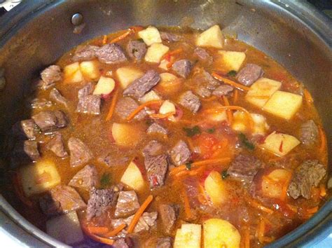 Guiso De Carne Con Papa Beef And Potatoes Stew Stewed Potatoes