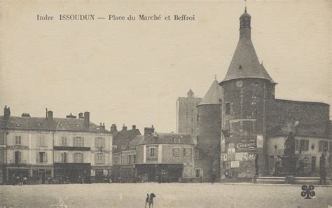 Issoudun Indre Issoudun Place Du March Et Beffroi Carte Postale