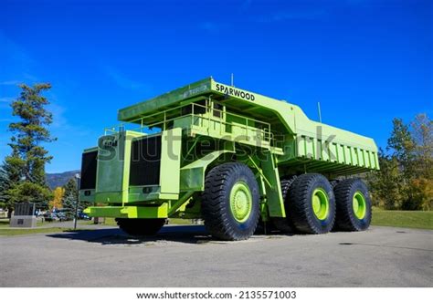 209 Terex Trucks Images, Stock Photos, 3D objects, & Vectors | Shutterstock