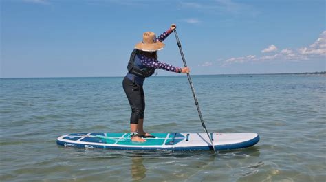 How to Paddle Board for Beginners - Taking you on advenchas...