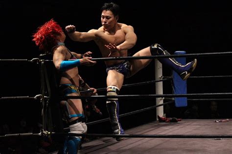 また脱いだ‼️忍選手にしかできないまさに名人芸の全裸プロレス⁉️真冬の新木場バトスカフェ劇場♪ 2ページ目 Togetter トゥギャッター