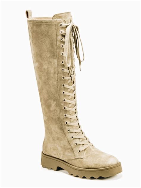 25 Best Womens Travel Boots For Fall Comfortable And Cute