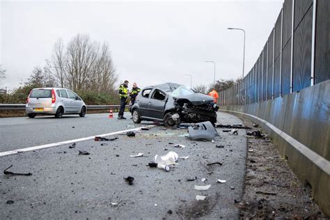 Auto Meerdere Malen Over De Kop Op Snelweg Schiedam24