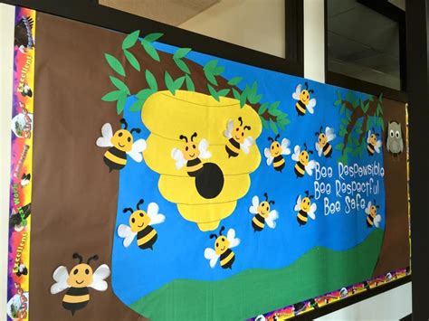 Bumble Bee Bulletin Board Made Using The Silhouette Cameo Bee Bulletin Boards Bee Themed