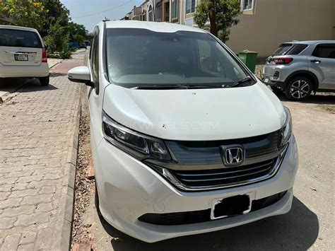 Honda Freed Hybrid G Honda Sensing For Sale In Lahore Pakwheels