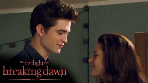 The First Minutes Of The Twilight Saga Breaking Dawn Part Youtube