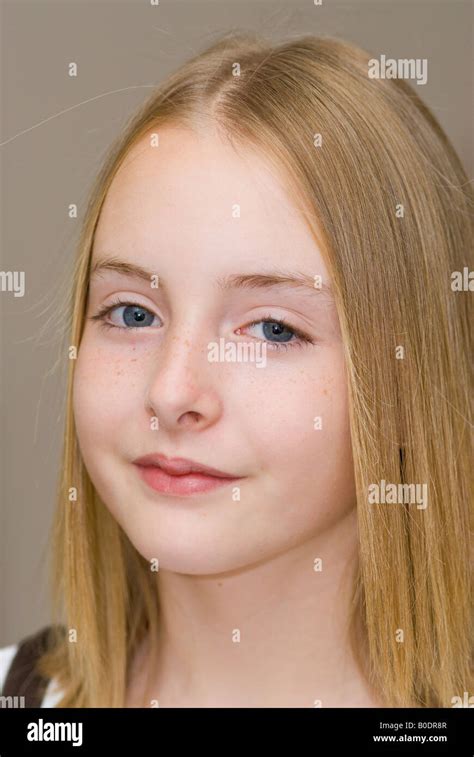 Pretty 12 Year Old Blonde Hi Res Stock Photography And Images Alamy