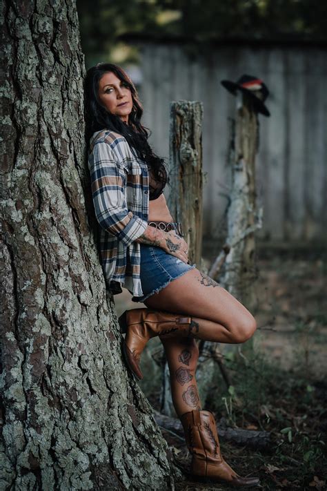 Carey Anne S Country Cowgirl Glamor Boudoir Experience Lux Amore