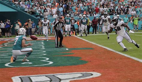 Dolphins Score On Wild Trick Play With Punter Passing To Kicker