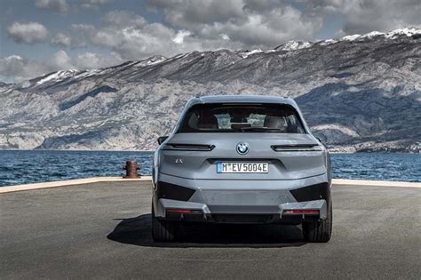 BMW iX novo SUV eléctrico autonomia até 630 km saiba quanto custa